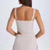 Acadia Minikleid mit Gürtel und Cut-outs in Taupe Acadia Minikleid mit Gürtel und Cut-outs in Taupe