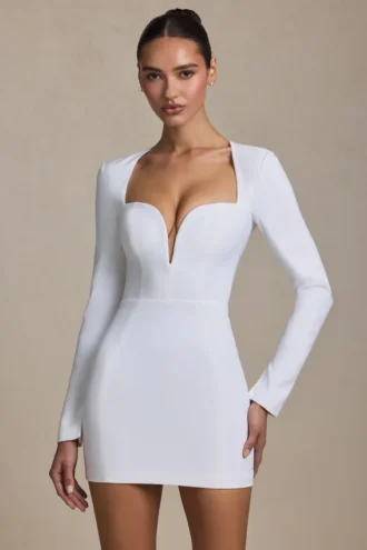 Adelia Bodycon-Minikleid mit Herzausschnitt in Weiß