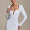 Adelia Bodycon-Minikleid mit Herzausschnitt in Weiß Adelia Bodycon-Minikleid mit Herzausschnitt in Weiß
