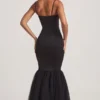 Adelpha Tüll-Fischschwanzkleid in Schwarz Adelpha Tüll-Fischschwanzkleid in Schwarz