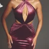 Adriana Samt-Maxikleid mit Neckholder in Weinrot