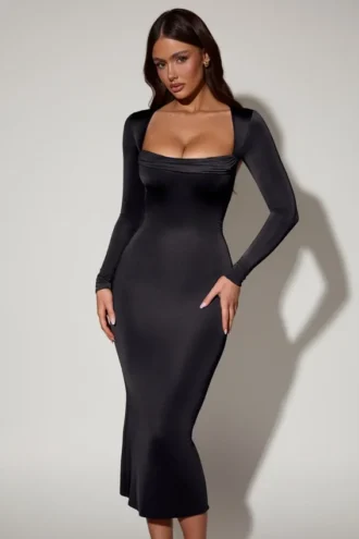 Aimee Langarm-Midaxi-Kleid mit Wasserfallausschnitt in Schwarz