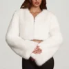 Almerinda Bolero aus Kunstfell in Weiß Almerinda Bolero aus Kunstfell in Weiß