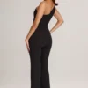 Alouette Modal-Jumpsuit mit einer Schulter in Schwarz