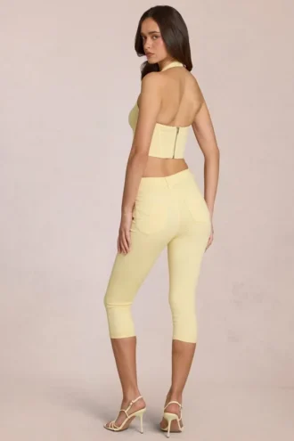 Anessa Capri-Jeans mit mittlerer Leibhöhe in Zitronengelb