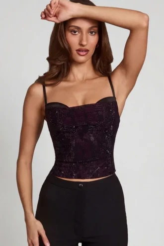 Armelia verziertes Peekaboo-Oberteil mit Wasserfallausschnitt in Lila-Schlangenmuster