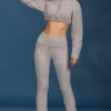 Ausgestellte Hose mit Umschlag und Zopfmuster in Grau meliert Ausgestellte Hose mit Umschlag und Zopfmuster in Grau meliert