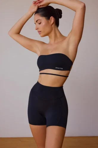 Bandeau-BH mit gekreuzten Trägern in Schwarz
