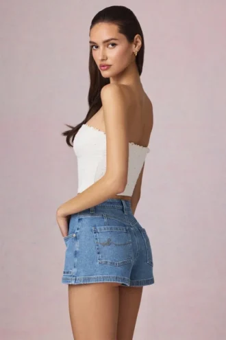 Beata A-Linien-Shorts mit hoher Taille in mittelblauer Waschung