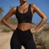 Biker-Shorts mit hoher Taille und FlexiRib-Stoff in Schwarz