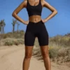Biker-Shorts mit hoher Taille und FlexiRib-Stoff in Schwarz