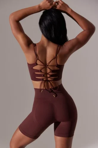 Bikeshorts mit hoher Taille aus Super-Sculpt-Material in Burgunderrot