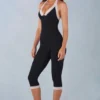 Calla Modal-Capri-Jumpsuit mit Spitzenbesatz  in Schwarz