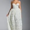 Camellia – Korsettkleid mit Blumenapplikationen in Weiß