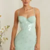 Constance Minikleid mit Verzierungen in Salbei Constance Minikleid mit Verzierungen in Salbei