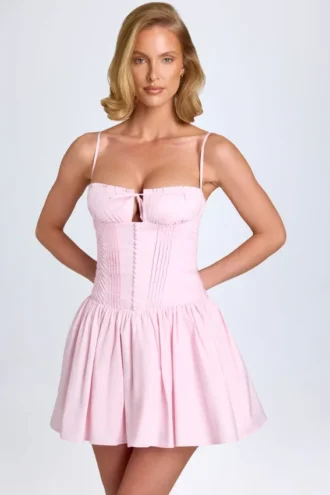 dorothea minikleid mit biesen und raffungen in blush 1 330x495 - Dorothea Minikleid mit Biesen und Raffungen in Blush