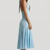 Elonia Halterneck-Midaxi-Kleid mit blauem Blumenprint Elonia Halterneck-Midaxi-Kleid mit blauem Blumenprint
