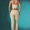 Fallon Petite Verzierte Spitzenhose mit niedriger Leibhöhe in Elfenbein Fallon Petite Verzierte Spitzenhose mit niedriger Leibhöhe in Elfenbein