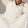 Gesteppte Pufferjacke aus Cord in Elfenbein