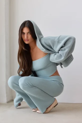 Grob gestrickte Kick-Flare-Hose mit Umschlag in Dusty Teal