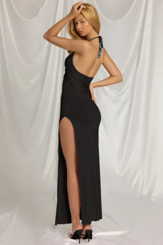 Indi Maxikleid mit Neckholder in Schwarz Indi Maxikleid mit Neckholder in Schwarz