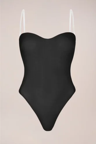 Intimates trägerloser Bodys in Schwarz