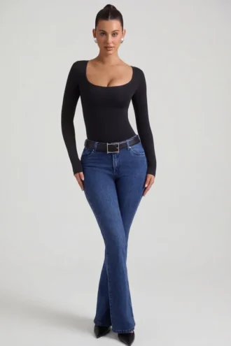 Jacey High-Rise Flared Jeans in Indigo-Waschung