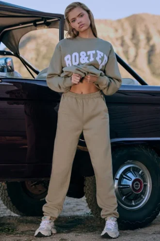 Jogginghose aus Baumwollfleece mit mittelhohem Bund in Khaki-Grün Jogginghose aus Baumwollfleece mit mittelhohem Bund in Khaki-Grün