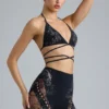 Liberty Bikini-Oberteil mit verzierten Kreuzbändern in Schwarz Liberty Bikini-Oberteil mit verzierten Kreuzbändern in Schwarz