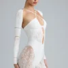 Melody Verzierter Cut-Out-Unitard in Elfenbein