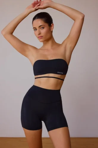 Mini-Shorts mit hoher Taille in Schwarz