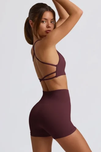 Nahtlose Super-Sculpt-Mini-Shorts in Burgunderrot