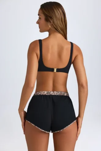 Praia Mini-Shorts in Schwarz