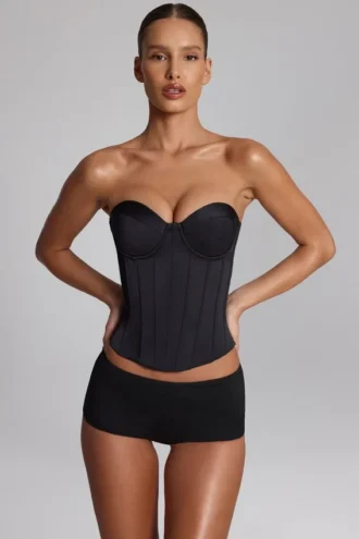 Sabrine Slinky Jersey Low-Rise Hotpants in Schwarz
