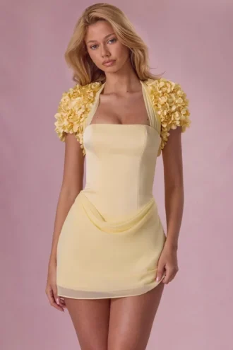Soretta Kurzer Bolero in Buttergelb Soretta Kurzer Bolero in Buttergelb