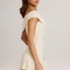 Suhana Modal Asymmetrisches A-Linien-Minikleid in Elfenbein Suhana Modal Asymmetrisches A-Linien-Minikleid in Elfenbein