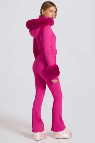 Wasserdichter, figurbetonter Skianzug mit Kunstfellkapuze in Magenta-Pink