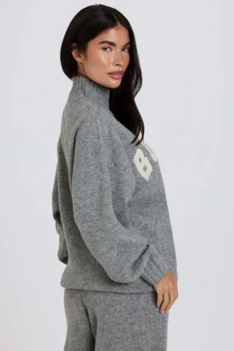 Weicher, übergroßer Pullover aus Strick in Grau