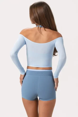 Weiches Jersey-Oberteil mit schulterfreiem Ausschnitt in Powder Blue