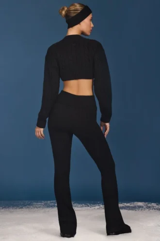 Zopfmuster-Hose mit Umschlag und ausgestelltem Bein in Schwarz Zopfmuster-Hose mit Umschlag und ausgestelltem Bein in Schwarz